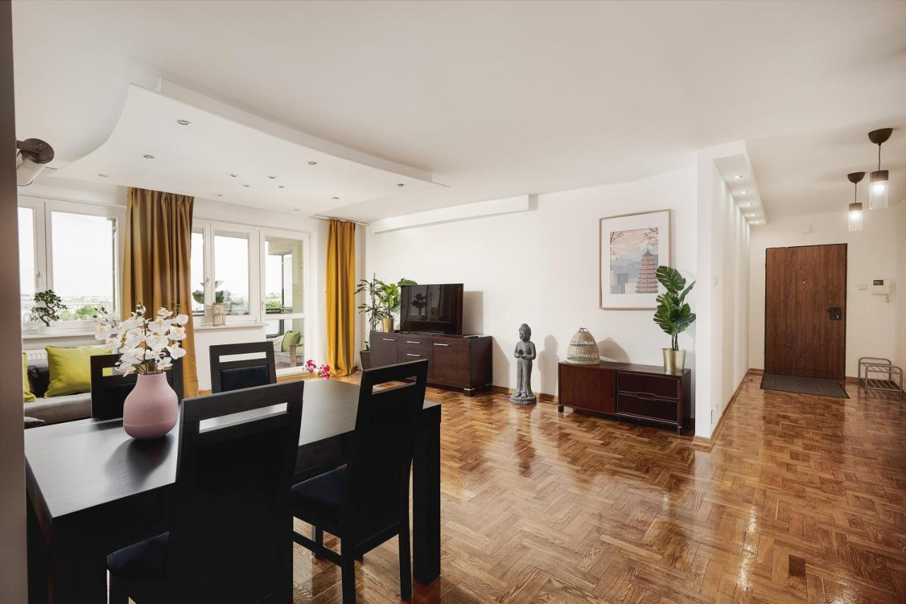 Family Apartment With A Terrace On Aleje Jerozolimskie Варшава Экстерьер фото