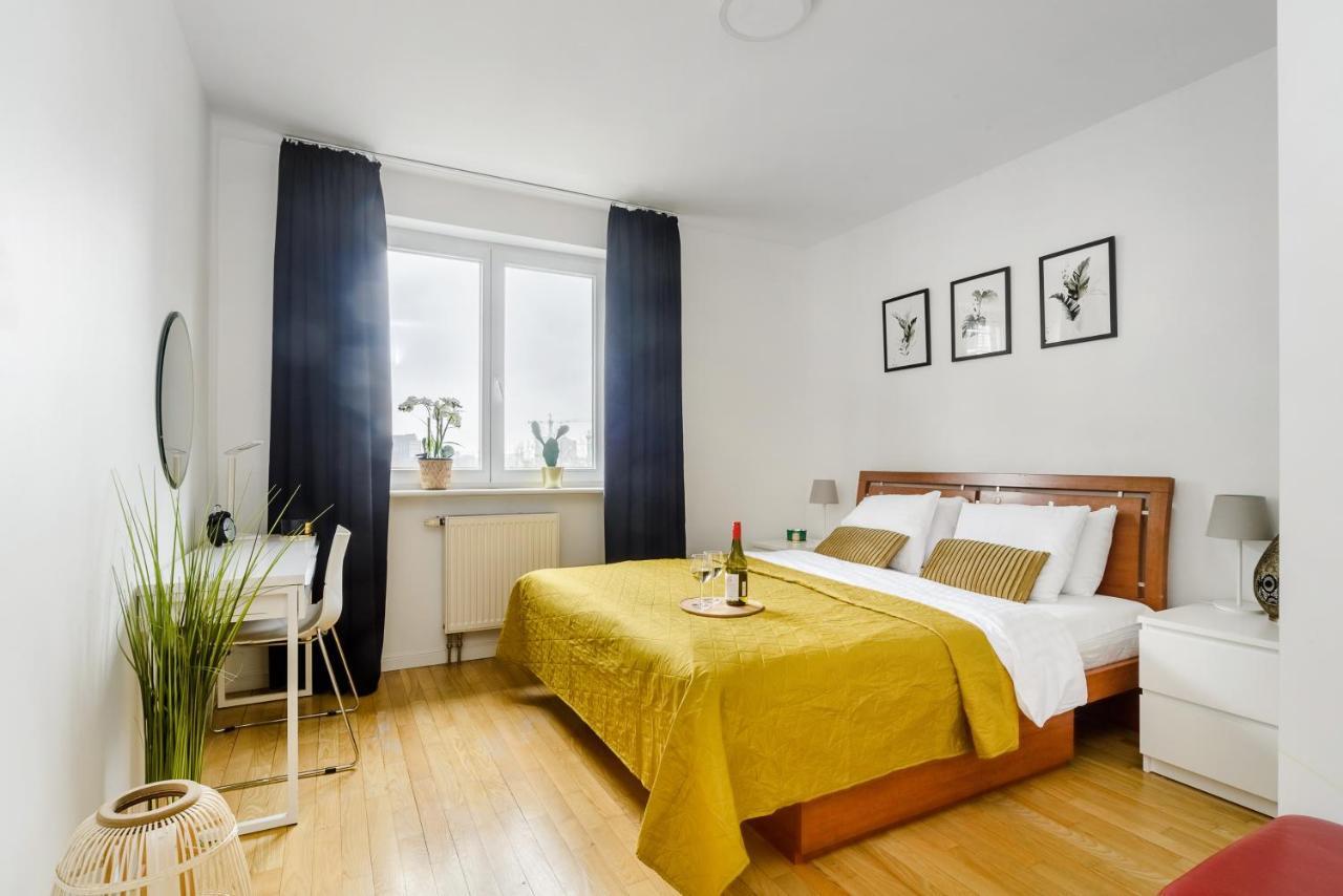 Family Apartment With A Terrace On Aleje Jerozolimskie Варшава Экстерьер фото
