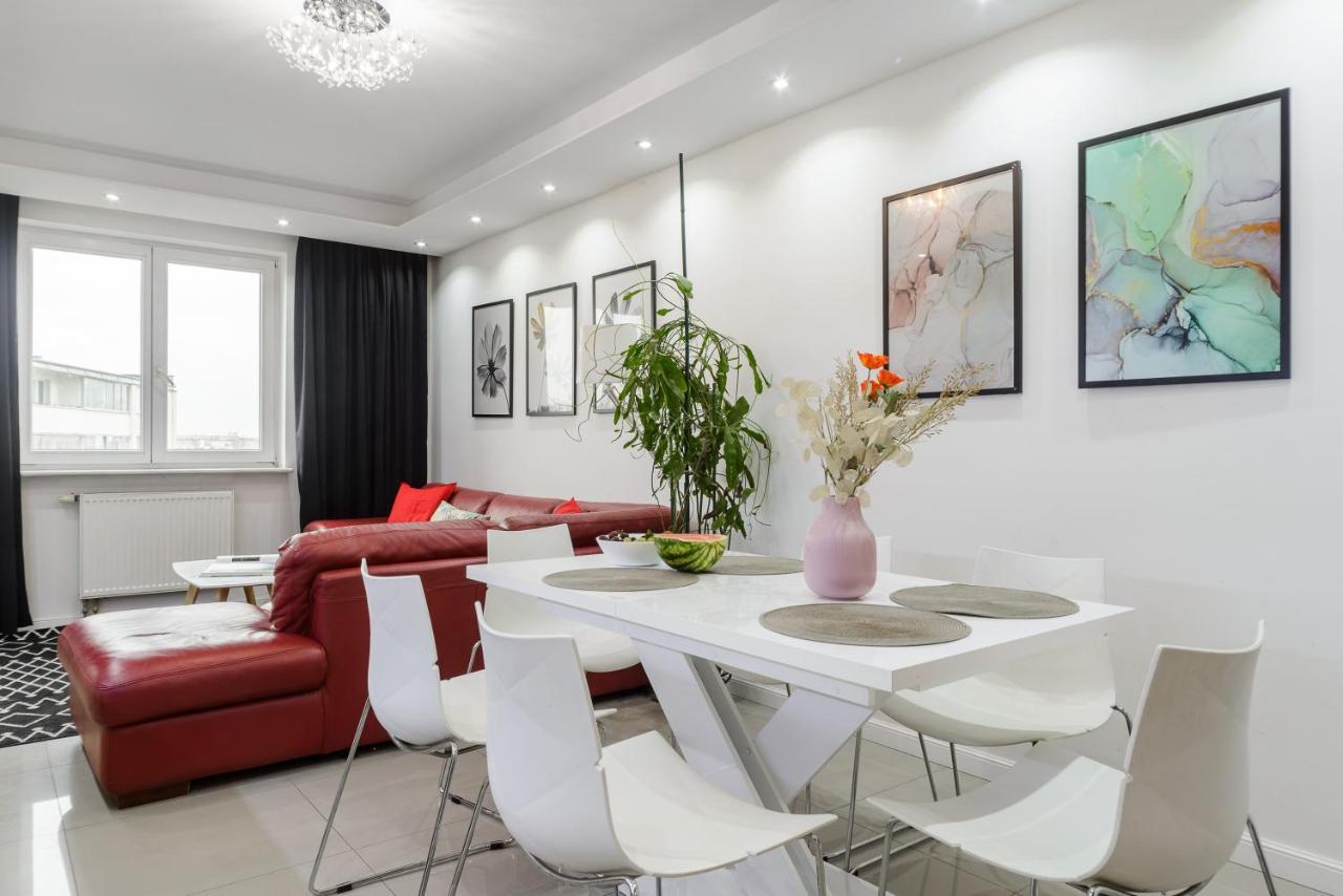 Family Apartment With A Terrace On Aleje Jerozolimskie Варшава Экстерьер фото